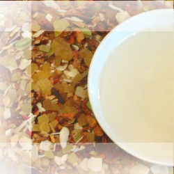 Zeige Details für Mango Chai (Früchtetee) Bild von Mango Chai (Früchtetee)