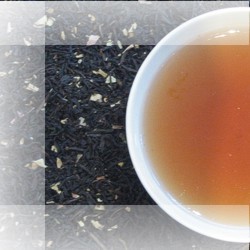 Bild von Rhabarber-Sahne, schwarzer Tee