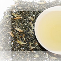 Bild von China Grüner Drache weißer und grüner Tee