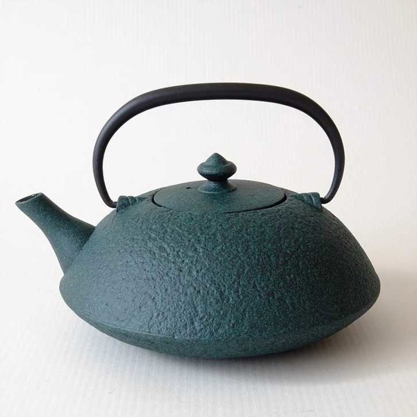 Bild von Wazuqu Muji japanische Teekanne Gußeisen dunkelgrün 0,65 L